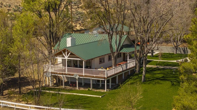 29433 Highway 33