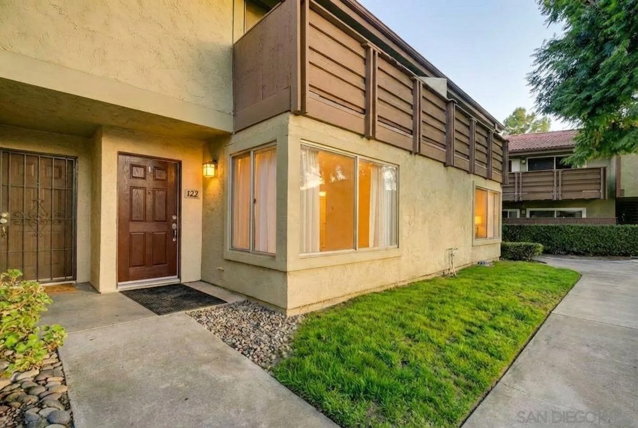 615 Fredricks Ave 122