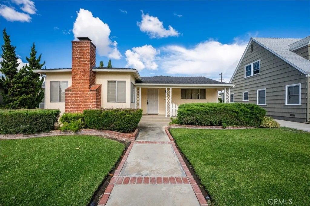 Photo of 3533 Gundry Ave, Long Beach, CA 90807 (MLS # PW26098639)