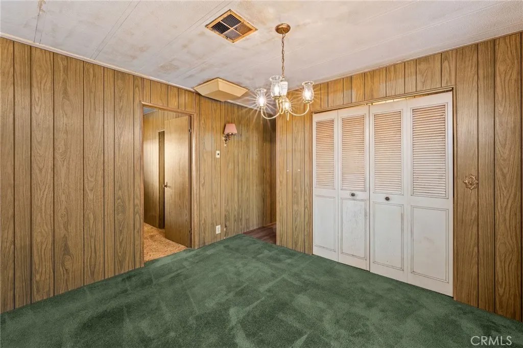 400 Greenfield Drive 18