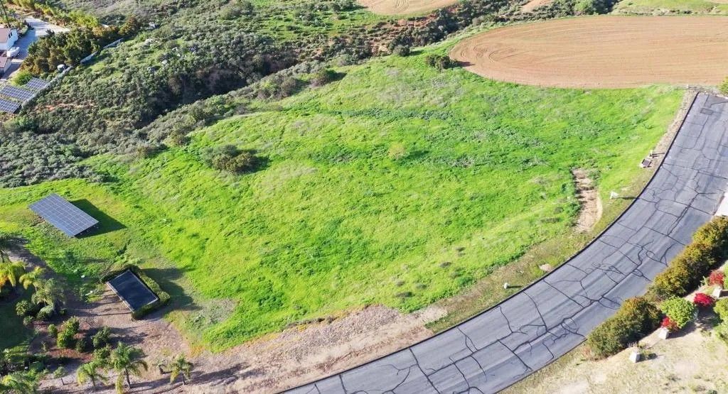 Photo of 15223 Presilla Dr, Jamul, CA 91935 (MLS # PTP2600997)