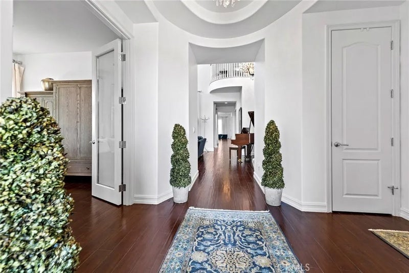 455 Wrightwood Court