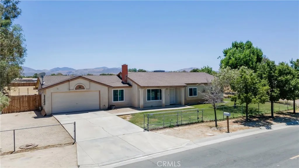 9742 E Avenue R8