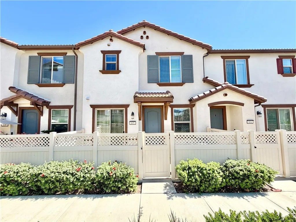 Photo of 24120 Dolcetto Avenue #805, Murrieta, CA 92562 (MLS # SW26065916)