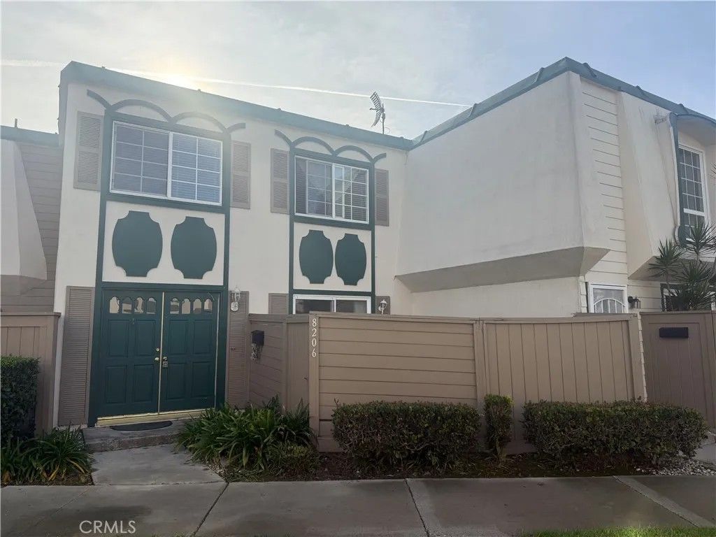 Photo of 8206 Gordon Grn, Buena Park, CA 90621 (MLS # PW25278337)