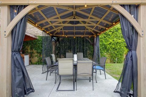Tiny photo for 466 Vine ST, Glendale, CA 91204 (MLS # GD26093971)