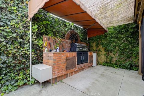 Tiny photo for 466 Vine ST, Glendale, CA 91204 (MLS # GD26093971)