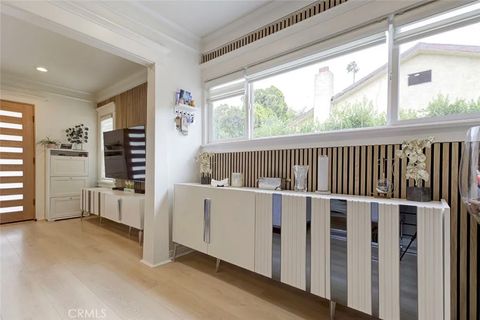 Tiny photo for 466 Vine ST, Glendale, CA 91204 (MLS # GD26093971)
