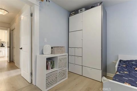 Tiny photo for 466 Vine ST, Glendale, CA 91204 (MLS # GD26093971)