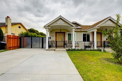 Tiny photo for 466 Vine ST, Glendale, CA 91204 (MLS # GD26093971)