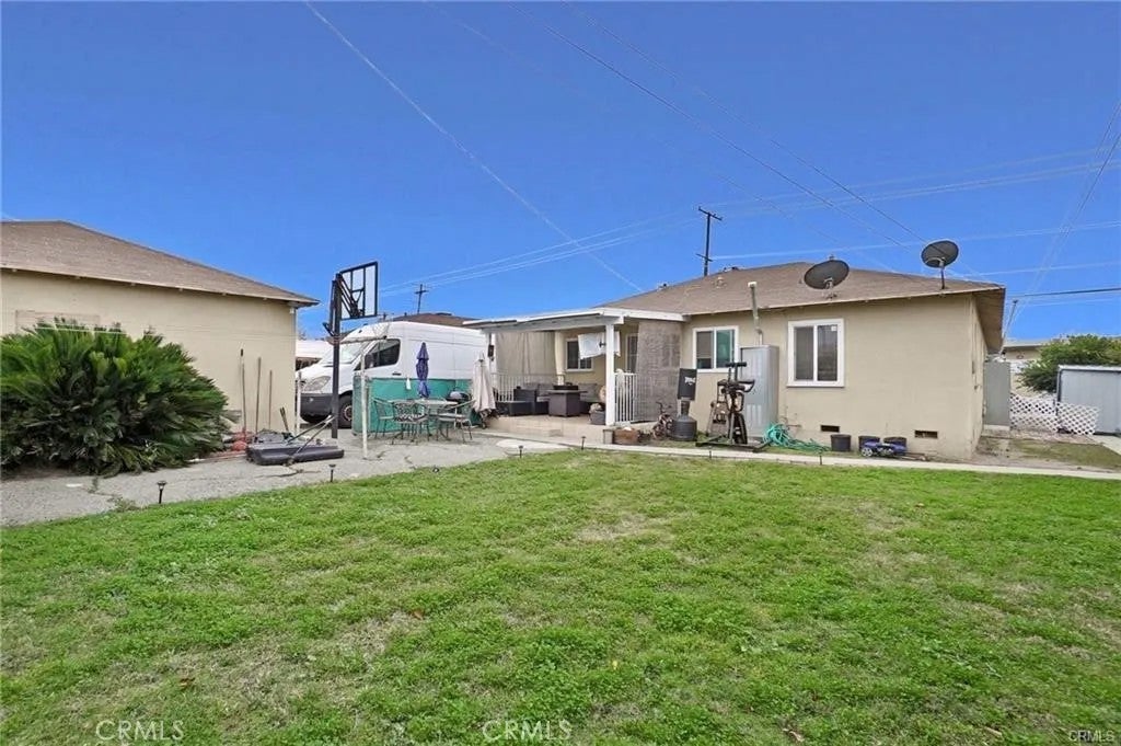 1303 E Kingsley Avenue
