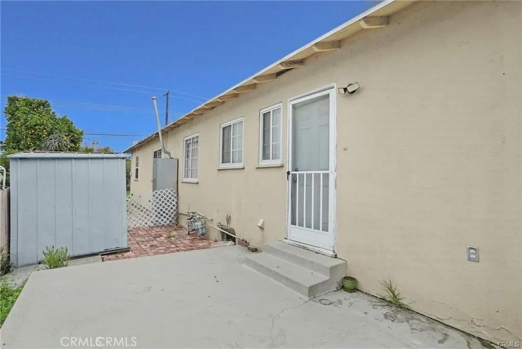 1303 E Kingsley Avenue