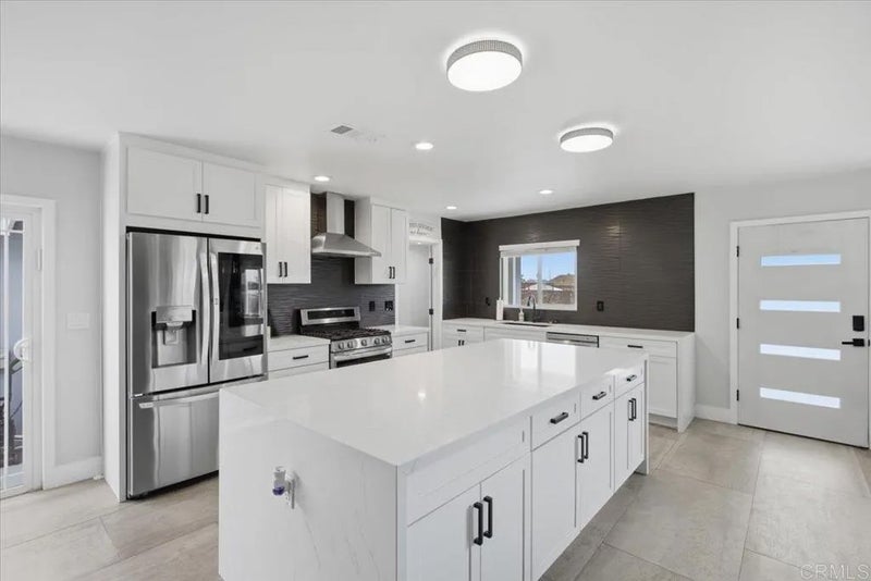 5141 Dubois Drive