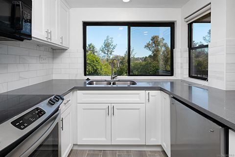 5125 FONTAINE STREET 105 Del Cerro CA 92120