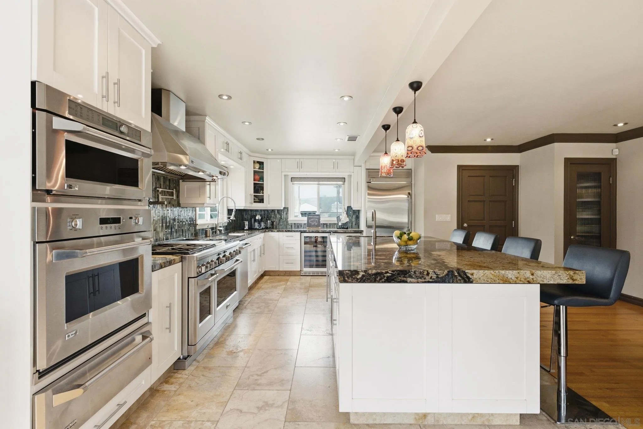 6855 Cartwright