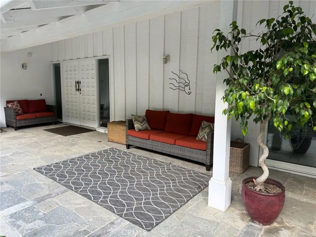 Photo of 7 Southfield Drive, Rolling Hills, CA 90274 (MLS # PV26113350)