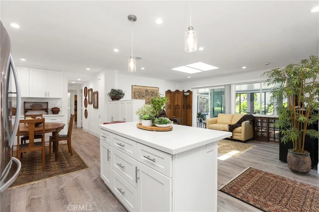 3129 Via Serena North P