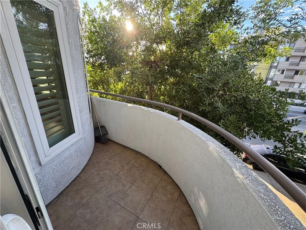 Photo of 6828 Laurel Canyon #214, North Hollywood, CA 91605 (MLS # SW26015314)