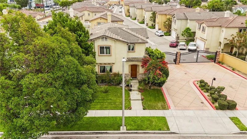 8306 Telegraph
