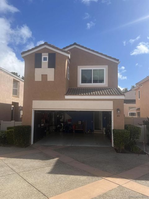 Photo of 814 Caminito Estrella, Chula Vista, CA 91910 (MLS # 260009829)