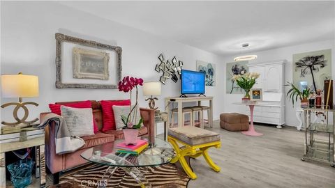 Photo of 420 N Villa Court #107, Palm Springs, CA 92262 (MLS # OC26055471)