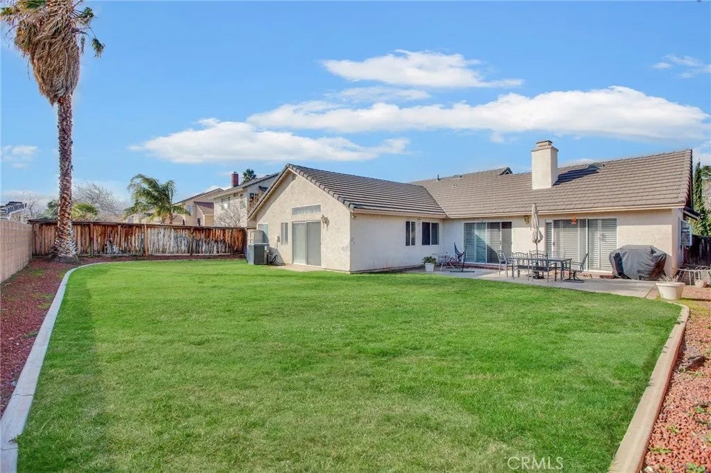39458 Chantilly Lane