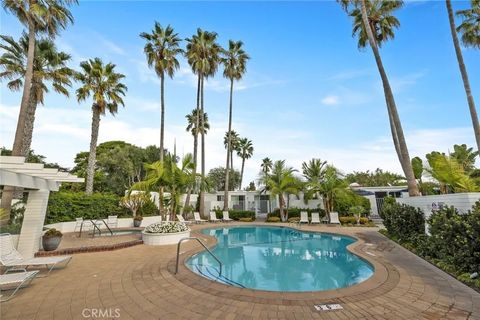 Tiny photo for 739 Avocado Ave, Corona Del Mar, CA 92625 (MLS # NP25239898)
