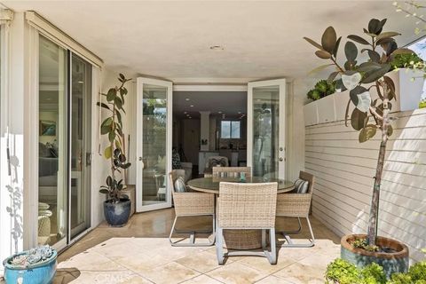 Tiny photo for 739 Avocado Ave, Corona Del Mar, CA 92625 (MLS # NP25239898)