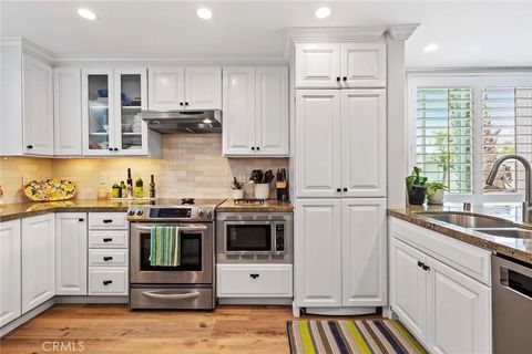 Tiny photo for 739 Avocado Ave, Corona Del Mar, CA 92625 (MLS # NP25239898)