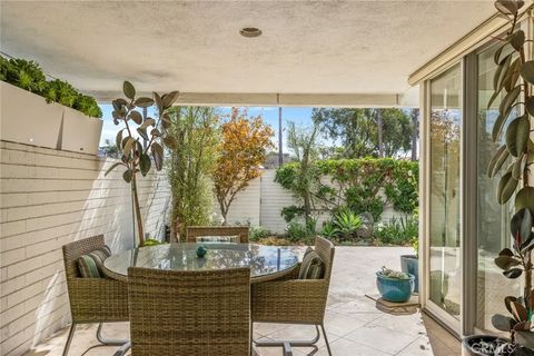 Tiny photo for 739 Avocado Ave, Corona Del Mar, CA 92625 (MLS # NP25239898)