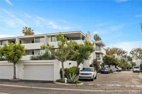 Tiny photo for 739 Avocado Ave, Corona Del Mar, CA 92625 (MLS # NP25239898)