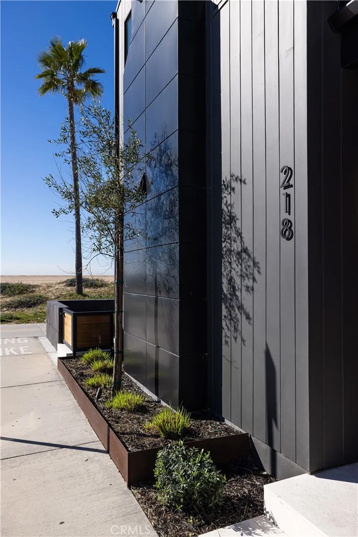 218 E Oceanfront