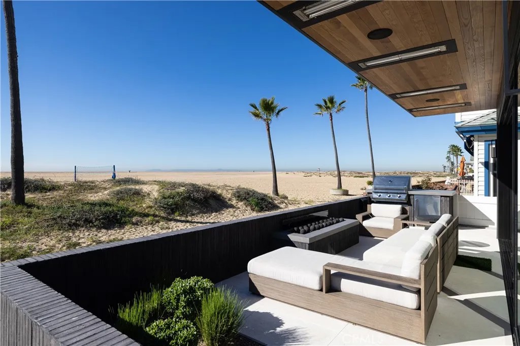 218 E Oceanfront