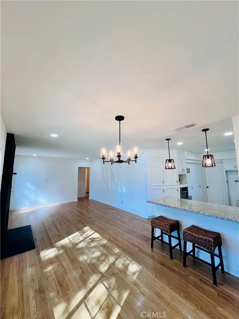 1735 Los Robles Drive