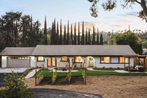 Photo of 3226 Summit Drive, Escondido, CA 92025 (MLS # 250038009) Photo of 3226 Summit Drive, Escondido, CA 92025 (MLS # 250038009)