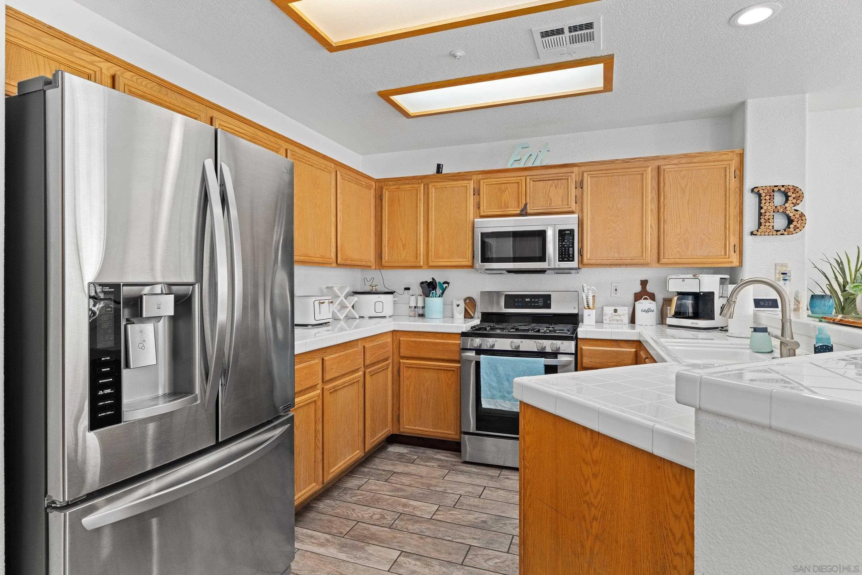 405 Whispering Willow Dr Unit E