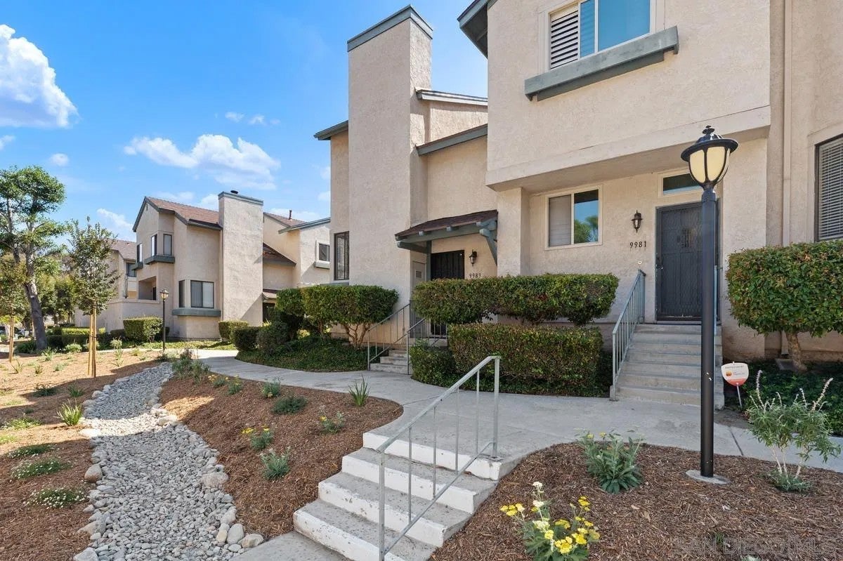 9983 Paseo Montril Dr.
