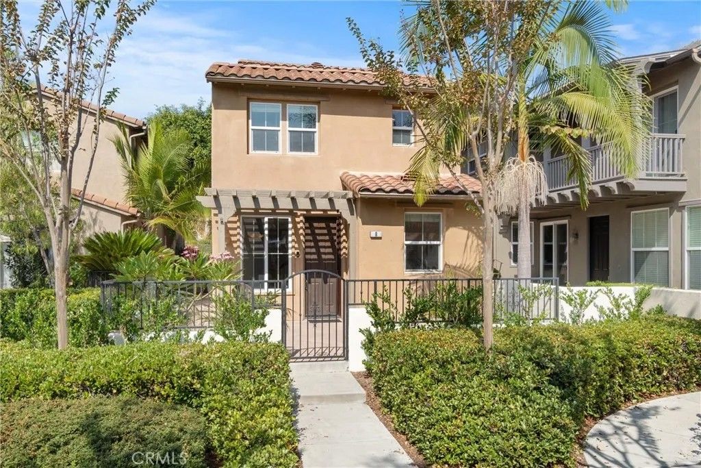 Photo of 8 Amy Way, Ladera Ranch, CA 92694 (MLS # OC25277363)