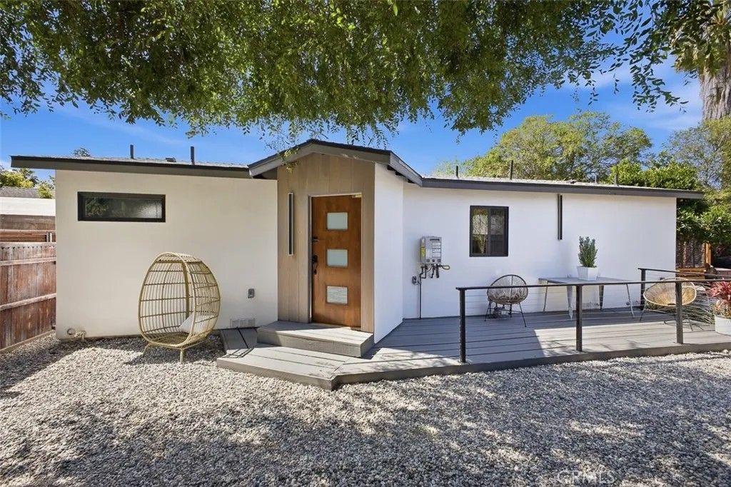 Photo of 261-263 N Oak AVE, Pasadena, CA 91107 (MLS # AR26096761)