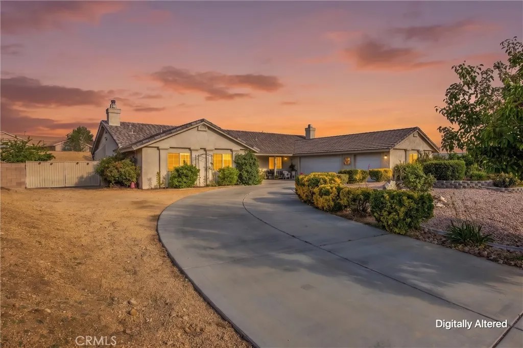 13997 Riverside
