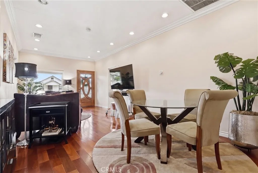 118 W 84th