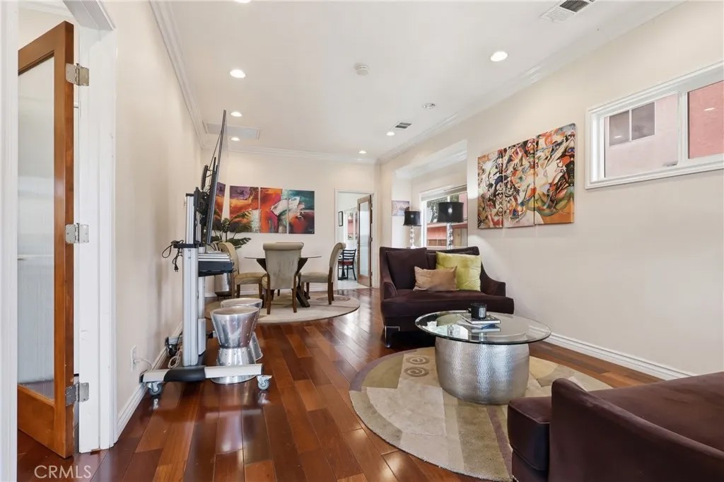 118 W 84th
