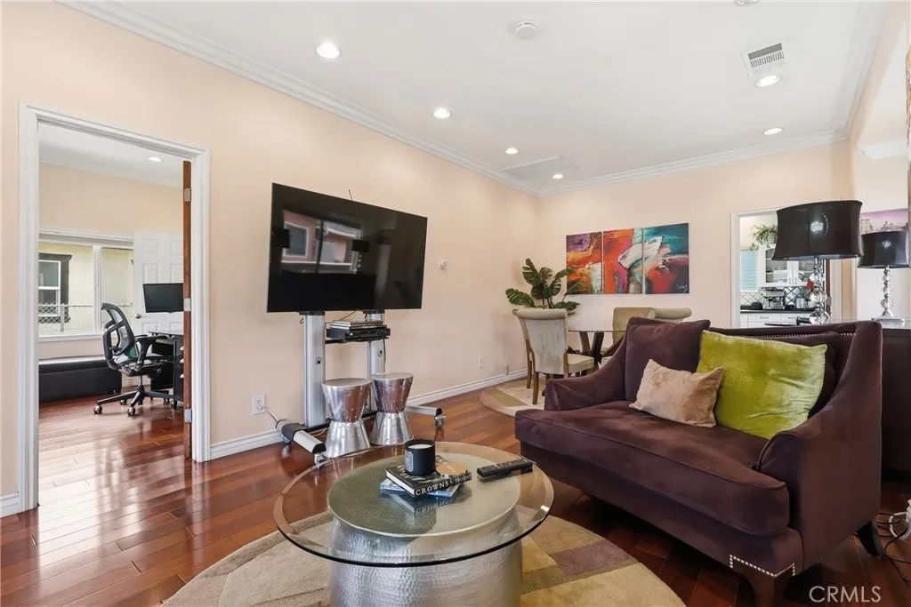 118 W 84th