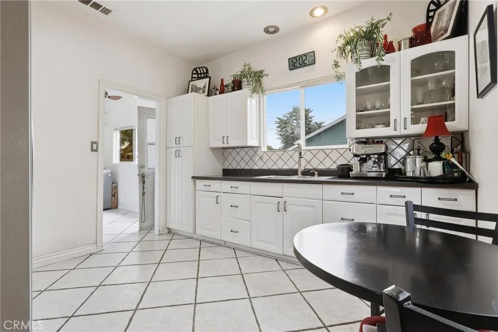 118 W 84th