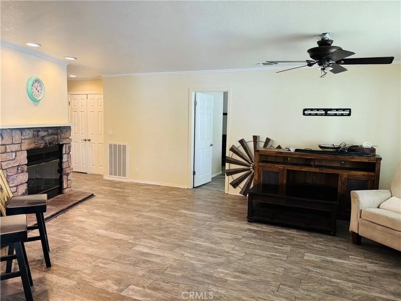 27535 Lakeview 44