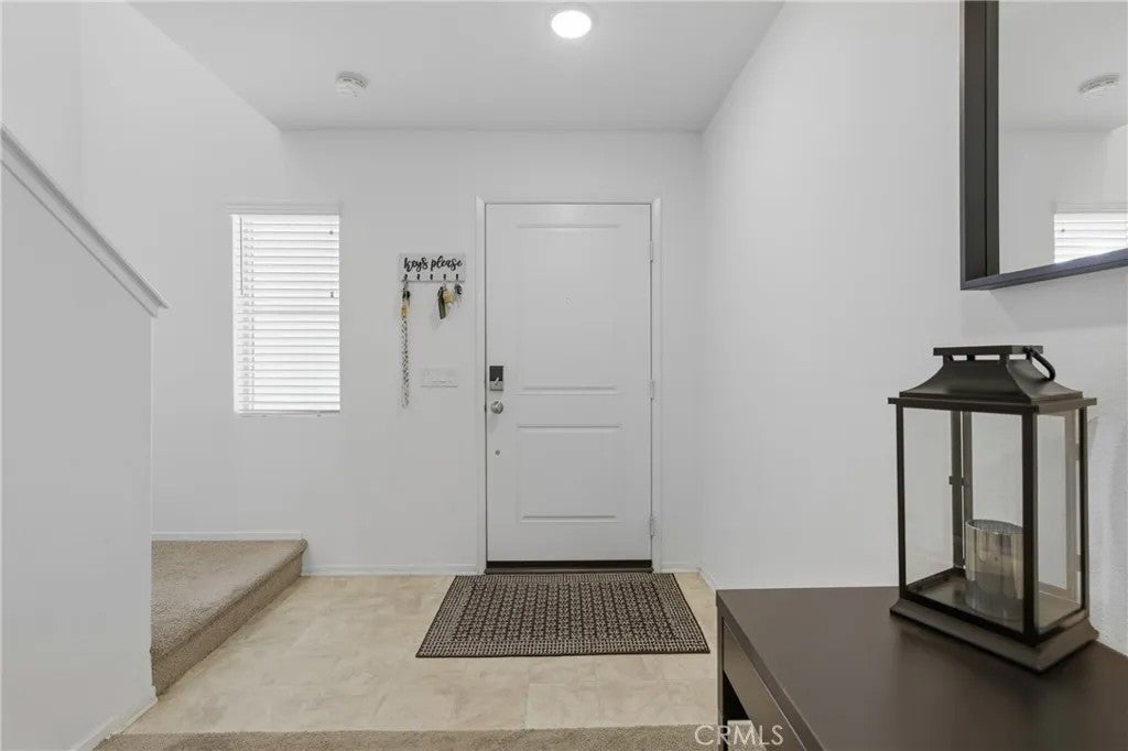 32894 Crown Point