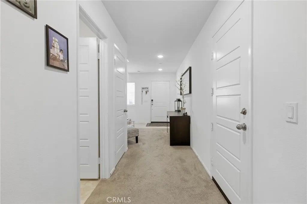 32894 Crown Point