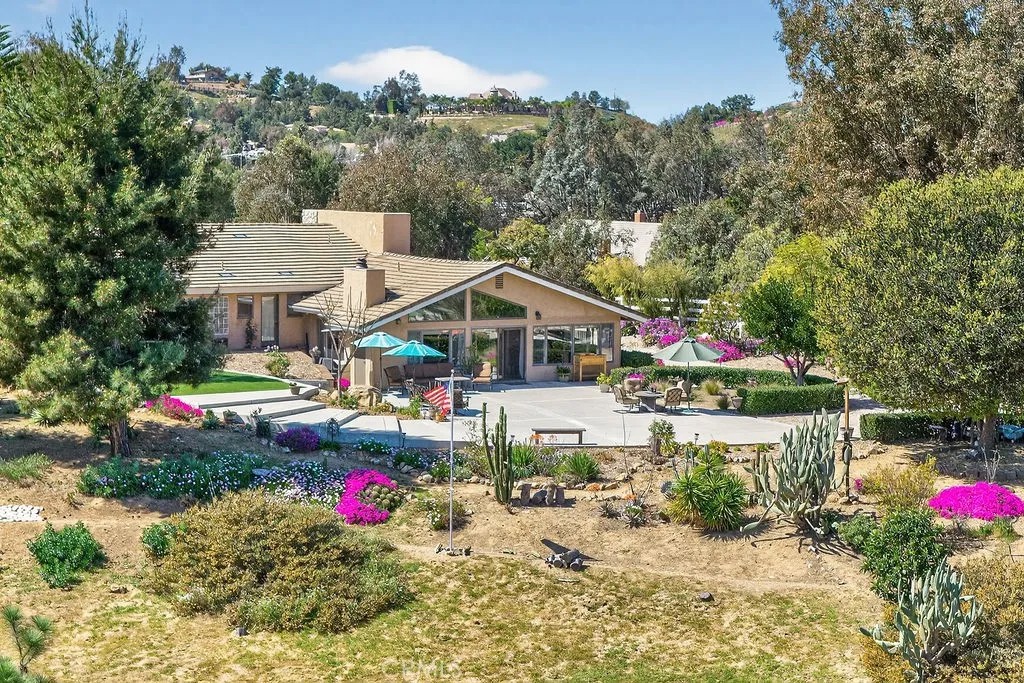 20765 Avenida Castilla