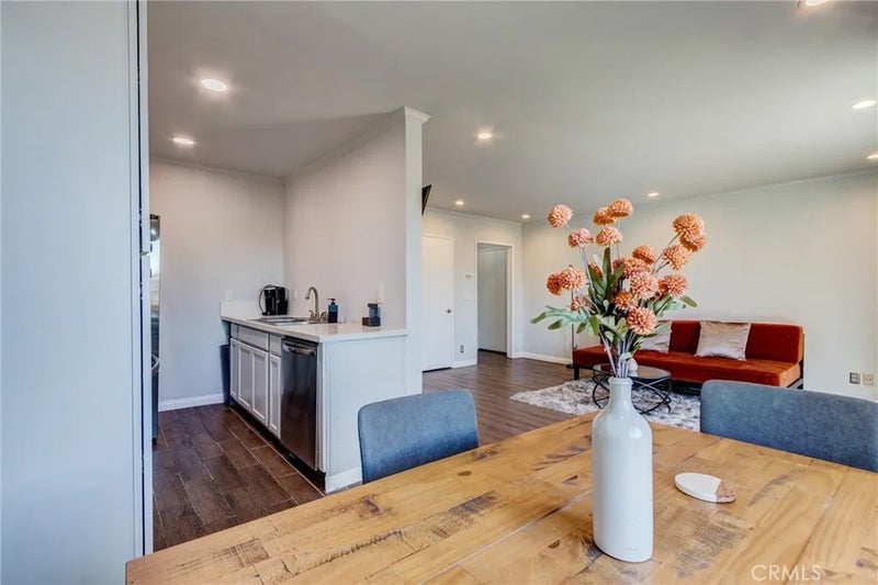 3734 S Canfield Ave 330