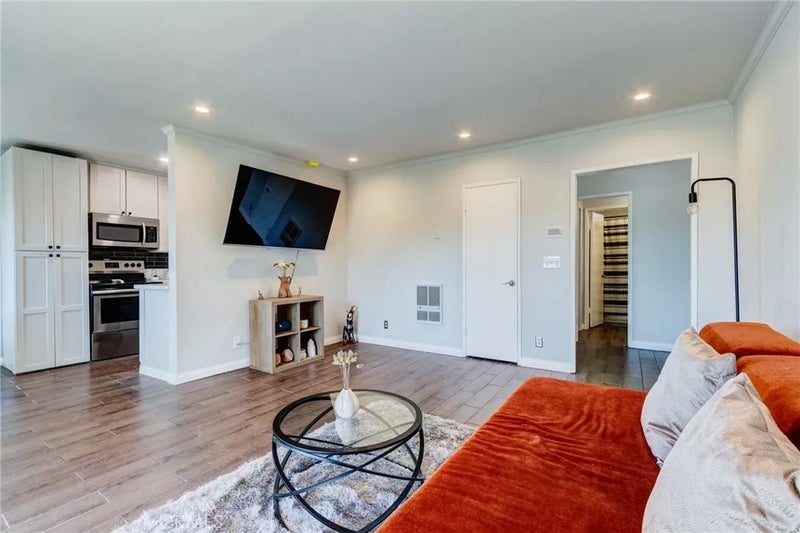 3734 S Canfield Ave 330